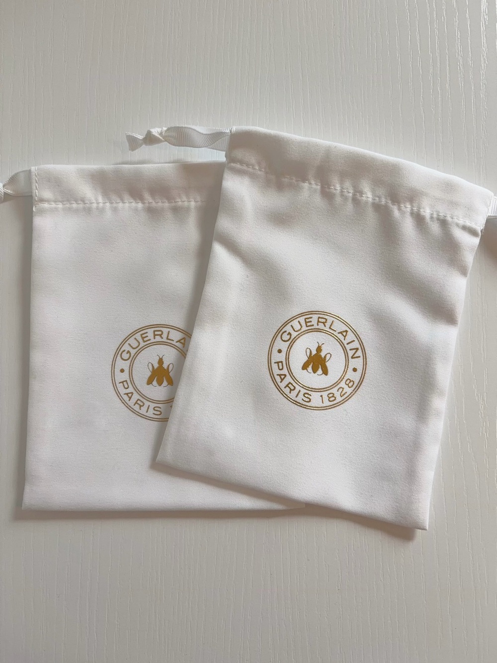 GUERLAIN White Drawstring Pouch Set of 2